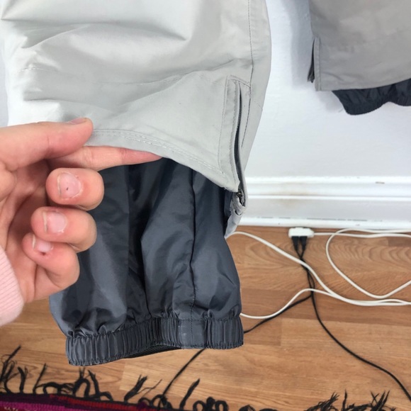 Burton grey ski/snowboarding pant H13 - Picture 8 of 11